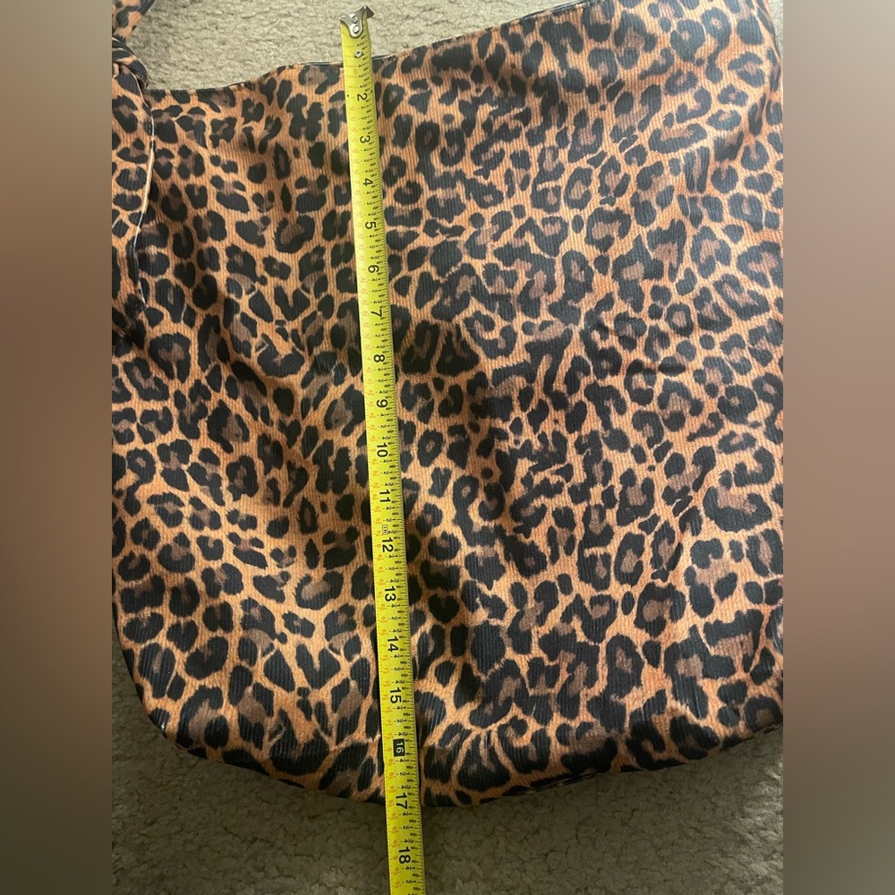 Amazon Leopard Print Tote Bag in Bro - Picture 8 of 13